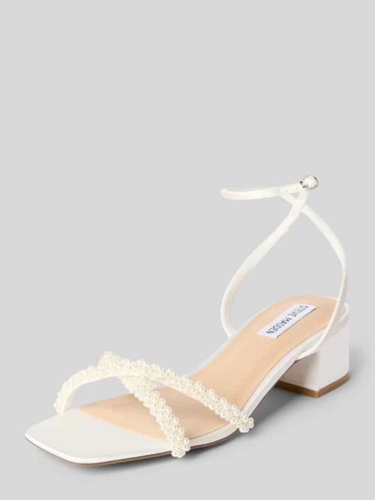 Zdjęcie produktu Sandały na obcasie z obszyciem z kamieni stras Model „Gabby” Steve Madden Biały
