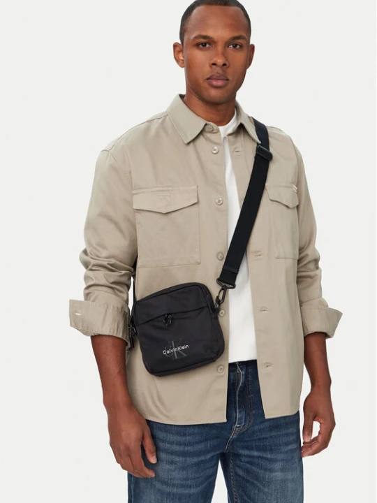 Zdjęcie produktu Saszetka Calvin Klein Bold Square Crossbody LV04D3454G Czarny