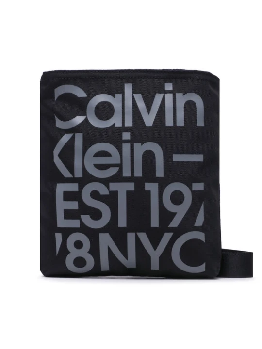Zdjęcie produktu Saszetka Calvin Klein Jeans Sport Essentials Flatpack18 Gr K50K510378 Czarny