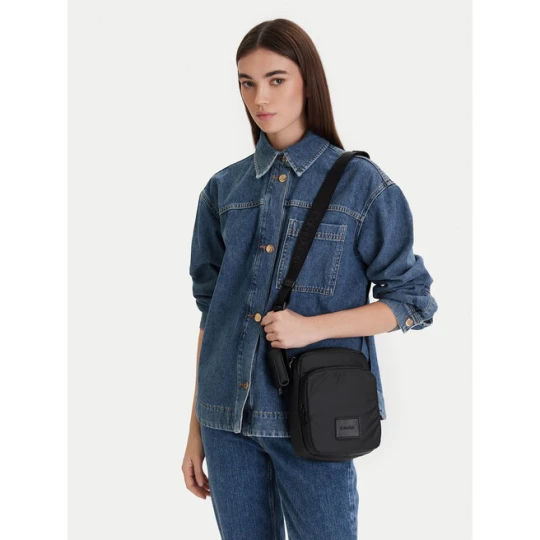 Zdjęcie produktu Saszetka Calvin Klein Puffer Utility Reporter LV04D3200G Czarny