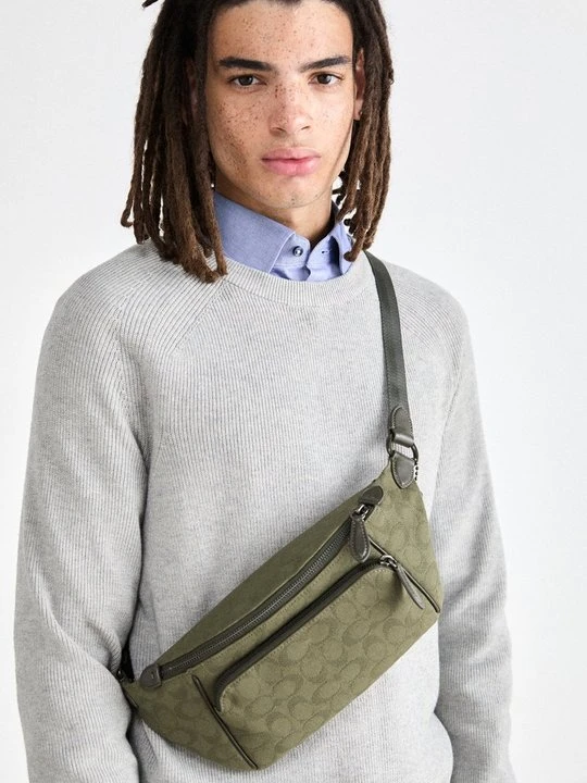 Zdjęcie produktu Saszetka nerka Coach khaki