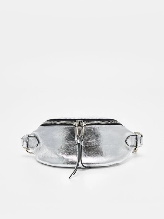 Zdjęcie produktu Saszetka nerka Lancel srebrny