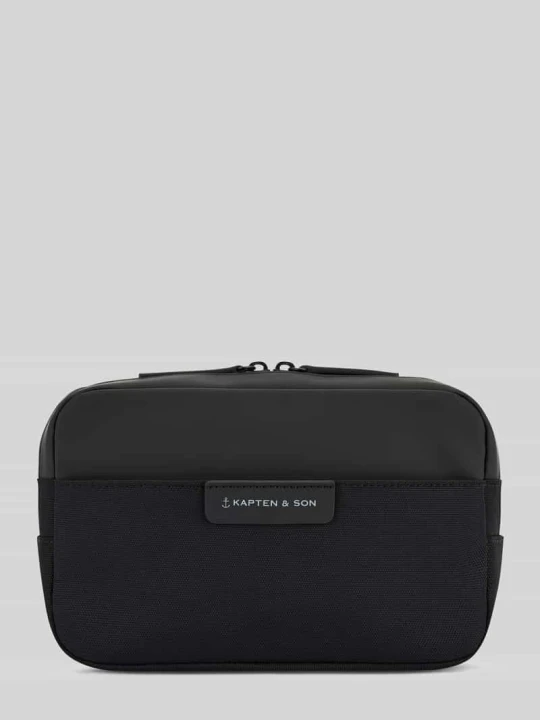 Zdjęcie produktu Saszetka nerka z wodoszczelnym zamkiem błyskawicznym model ‘BERGEN PRO CROSSBODY’ KAPTEN & SON Czarny
