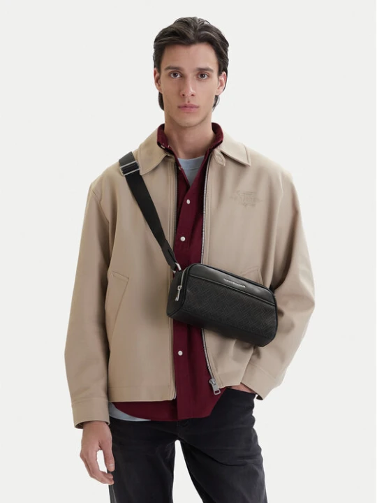 Zdjęcie produktu Saszetka Tommy Hilfiger Th Flag Monogram Camera Bag AM0AM14297 Czarny