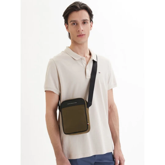 Zdjęcie produktu Saszetka Tommy Hilfiger Th Repreve Mini Reporter AM0AM14150 Zielony