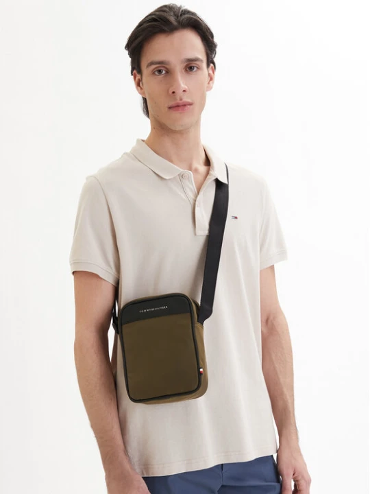 Zdjęcie produktu Saszetka Tommy Hilfiger Th Repreve Mini Reporter AM0AM14150 Zielony