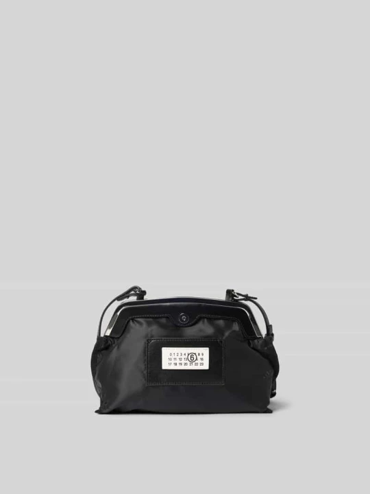 Zdjęcie produktu Saszetka z zapięciem na magnes MM6 Maison Margiela Czarny