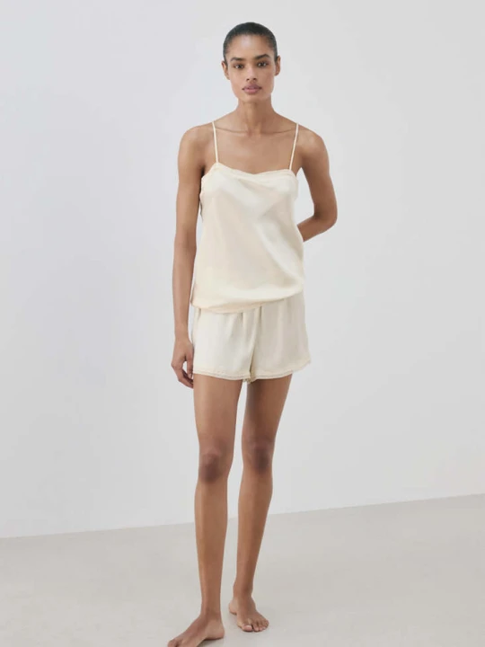Zdjęcie produktu Satynowa góra od piżamy z koronką kość słoniowa - Kobieta - MANGO