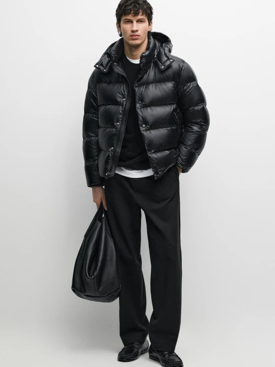 Zdjęcie produktu Puchowy Zamszowy Model Z Połyskiem - Czarny - Massimo Dutti - Male