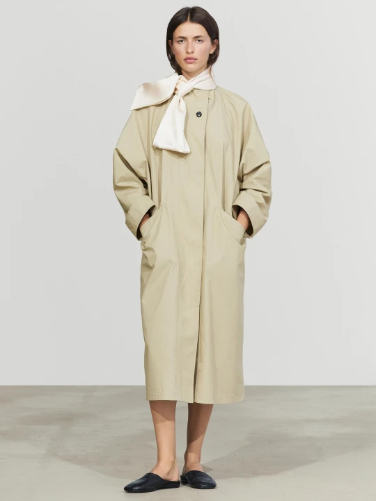 Zdjęcie produktu Satynowy Szal - Surowy - Massimo Dutti - Female