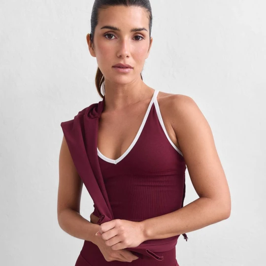 Zdjęcie produktu Shape Seamless Cross Back Bralette AIMN czerwony