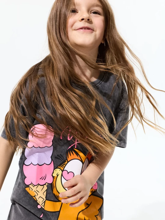Zdjęcie produktu Sinsay - Bawełniana koszulka z nadrukiem Garfield - czarny