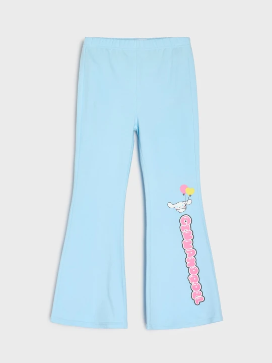 Zdjęcie produktu Sinsay - Bawełniane spodnie flare z nadrukiem Cinnamoroll - błękitny