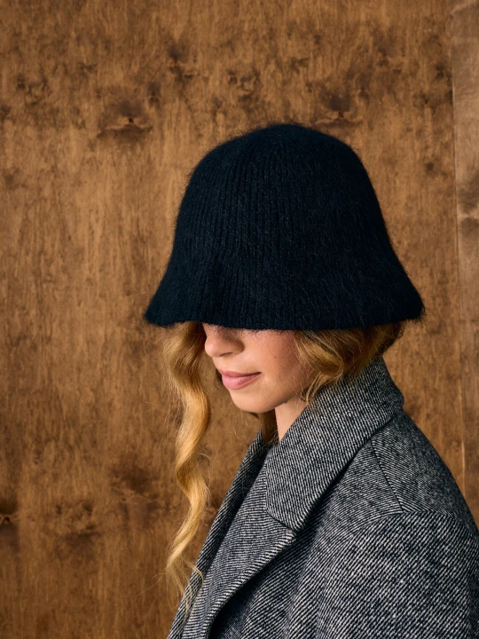 Zdjęcie produktu Sinsay - Bucket hat z domieszką wełny - czarny
