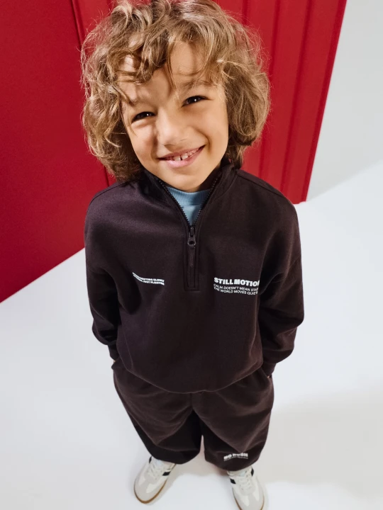 Zdjęcie produktu Sinsay - Dresowa bluza half-zip z napisem - brązowy