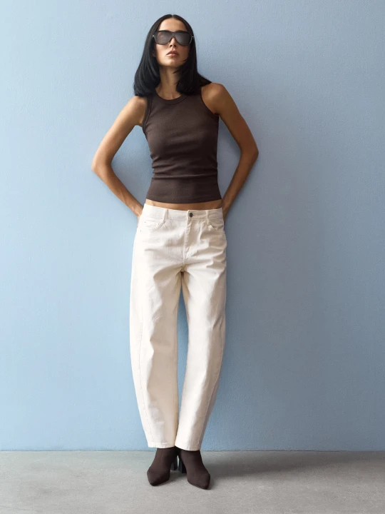 Zdjęcie produktu Sinsay - Jeansy balloon high waist z ozdobnym przeszyciem - kremowy