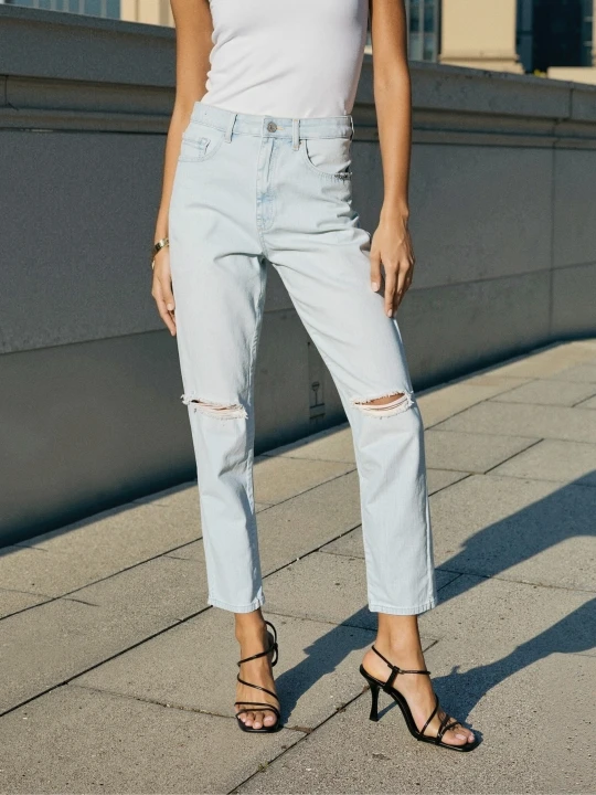 Zdjęcie produktu Sinsay - Jeansy mom high waist - niebieski