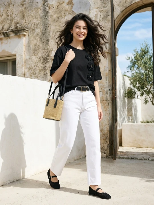 Zdjęcie produktu Sinsay - Jeansy mom fit comfort - biały