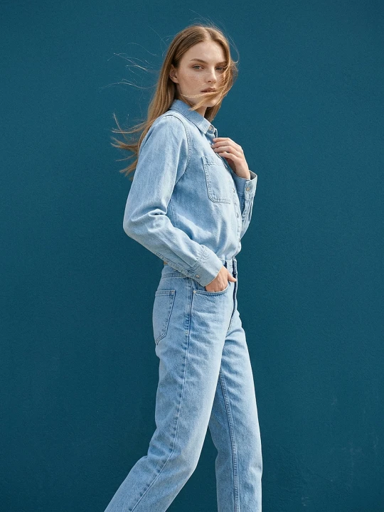 Zdjęcie produktu Sinsay - Klasyczne jeansy mom fit - niebieski