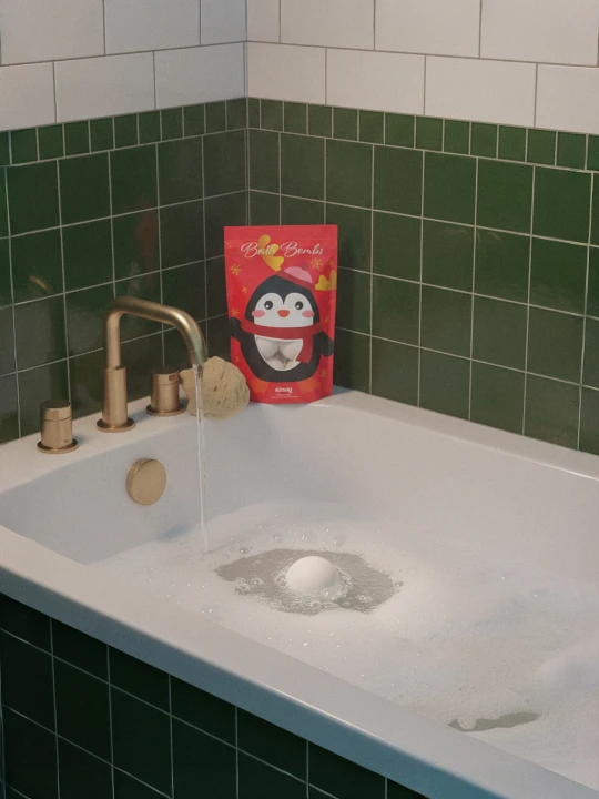 Zdjęcie produktu Sinsay - Kule do kąpieli o zapachu cukierkowym 6 pack - czerwony