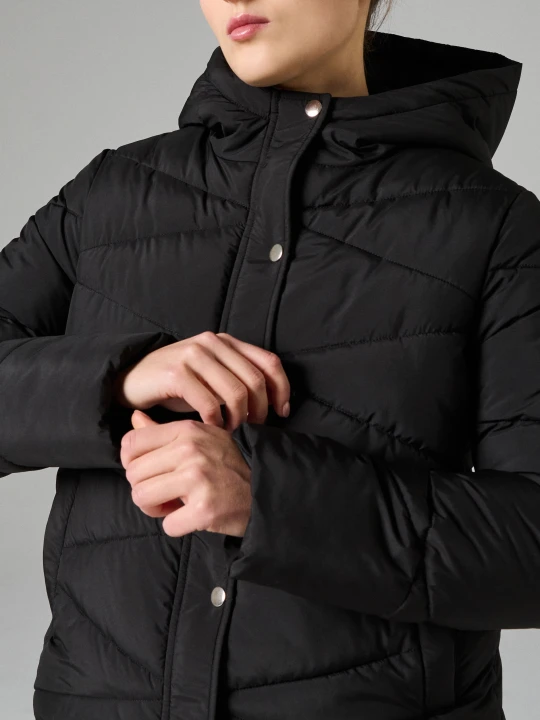 Zdjęcie produktu Sinsay - Pikowana kurtka puffer z kapturem - czarny