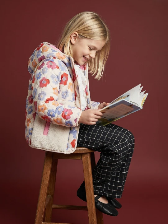 Zdjęcie produktu Sinsay - Pikowana kurtka z kwiatowym wzorem i wstawkami teddy - kremowy