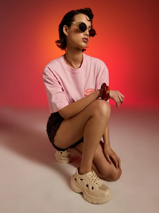 Zdjęcie produktu Sinsay - Sneakersy z ażurową cholewką na masywnej podeszwie - kremowy