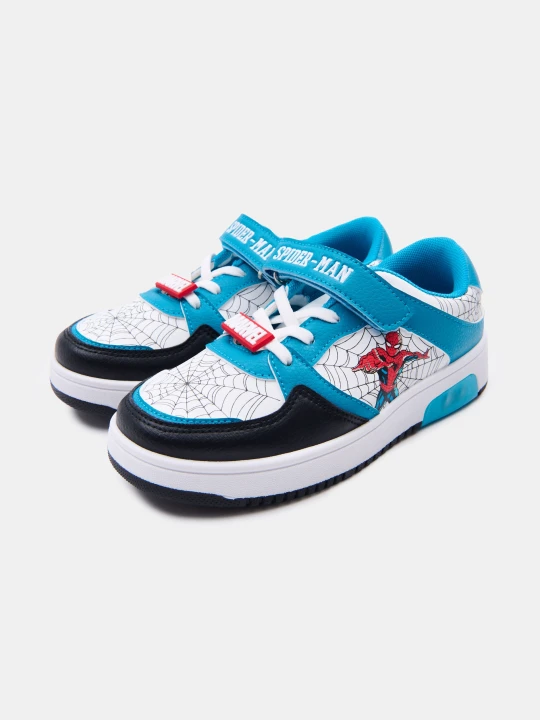 Zdjęcie produktu Sinsay - Sneakersy z podświetlaną podeszwą LED i elementami 3D Spider-Man - wielobarwny