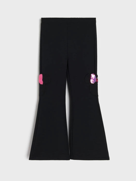 Zdjęcie produktu Sinsay - Spodnie flare z ozdobnymi cekinami Minnie Mouse - czarny