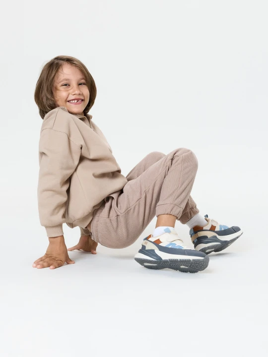 Zdjęcie produktu Sinsay - Spodnie jogger z ociepleniem - brązowy