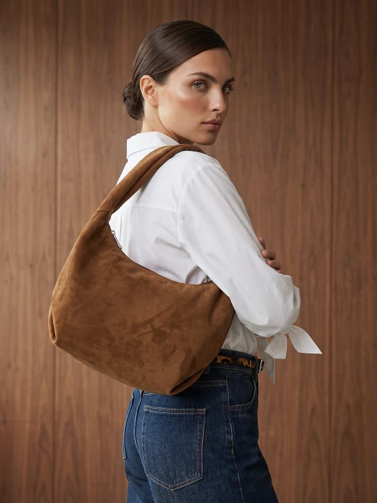 Zdjęcie produktu Sinsay - Torba hobo na ramię z imitacji zamszu - brązowy