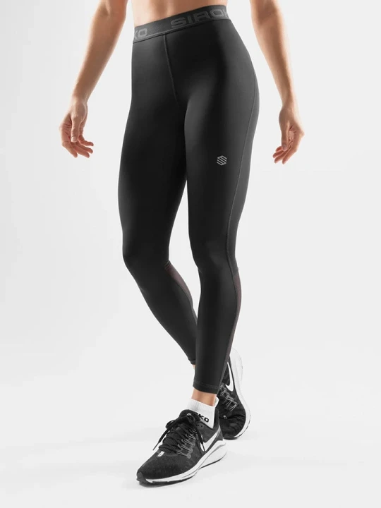 Zdjęcie produktu Siroko Legginsy "Fighter" w kolorze czarnym do biegania rozmiar: M