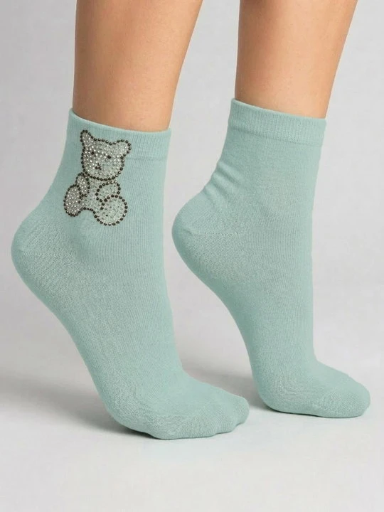 Zdjęcie produktu Skarpetki damskie bawełniane z dżetowym misiem oliwkowe - Footies F82 MARILYN