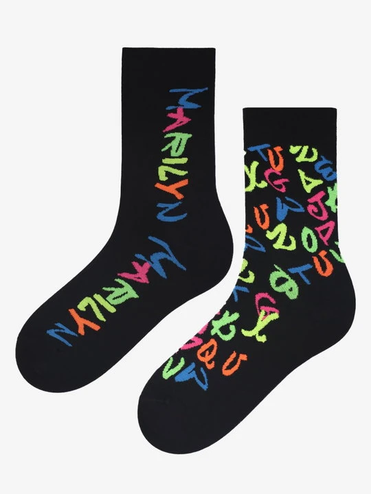 Zdjęcie produktu Skarpety męskie bawełniane w neonowe graffiti Letters Marilyn czarny