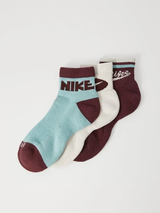 Zdjęcie produktu Skarpety sportowe Nike bordowy