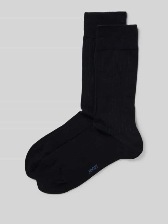 Zdjęcie produktu Skarpety męskie JOOP! Collection; Mieszanka bawełny ekologicznej z dodatkiem streczu; Model ‘MEN PREMIUM ESSENTIALS’; Fakturowany wzór; Z napisem z logo; Elastyczne Granatowy