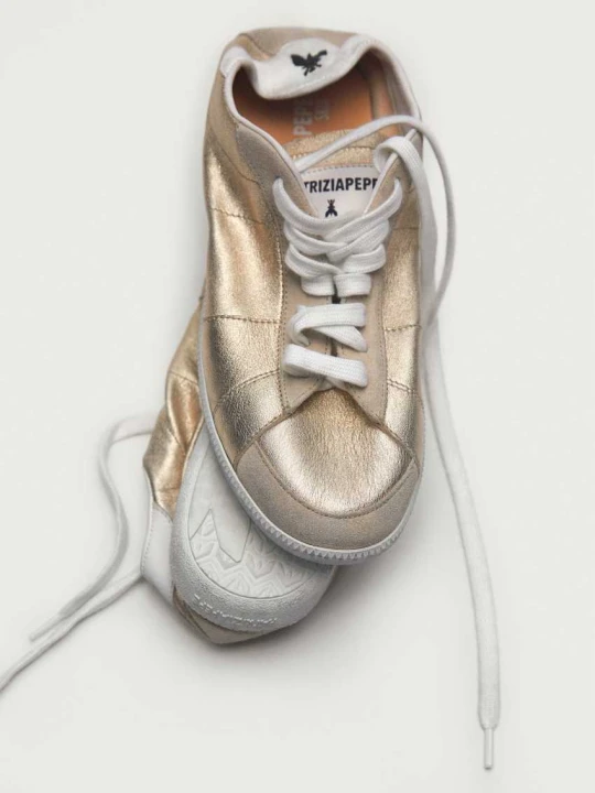 Zdjęcie produktu SKIN Sneakers '93 laminowana skóra nappa Patrizia Pepe złoty