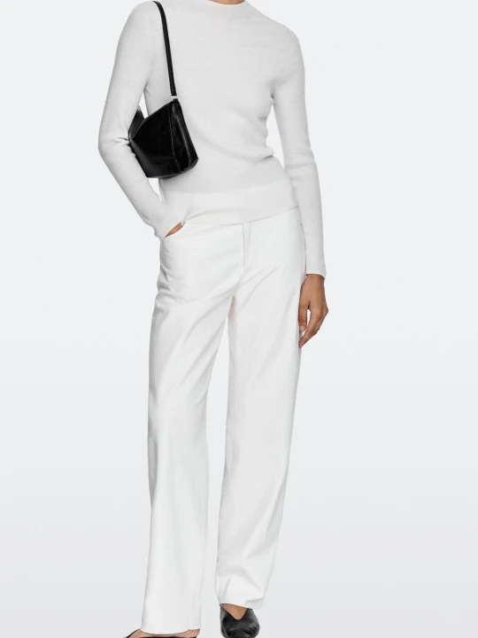 Zdjęcie produktu Skórzana Torebka Listonoszka Z Przeszyciami - Czarny - Massimo Dutti - Female