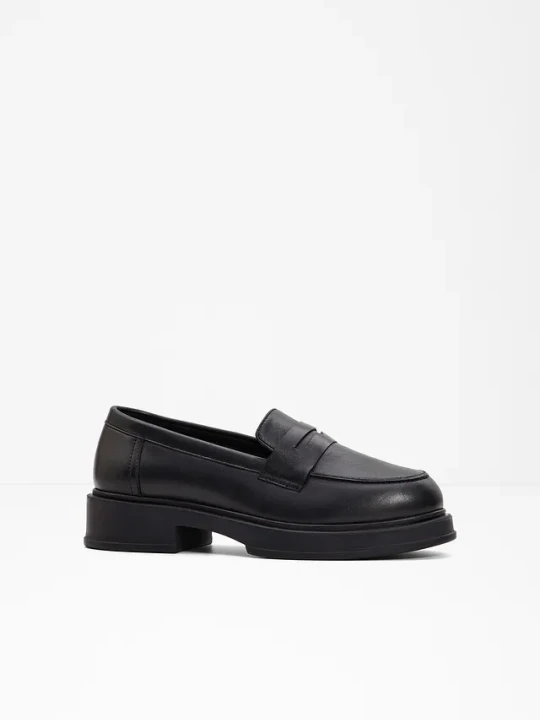 Zdjęcie produktu Skórzane loafersy BonPrix czarny