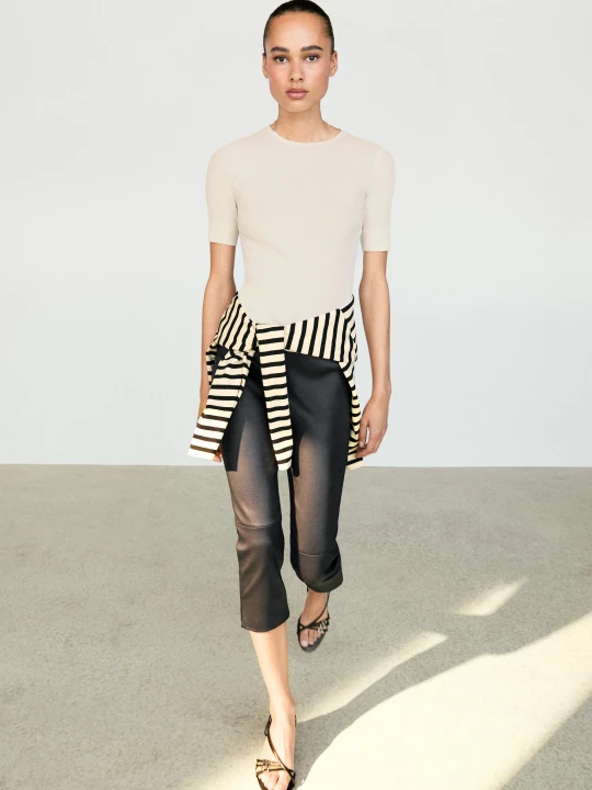 Zdjęcie produktu Skórzane Spodnie Capri - Czarny - - Massimo Dutti - Female