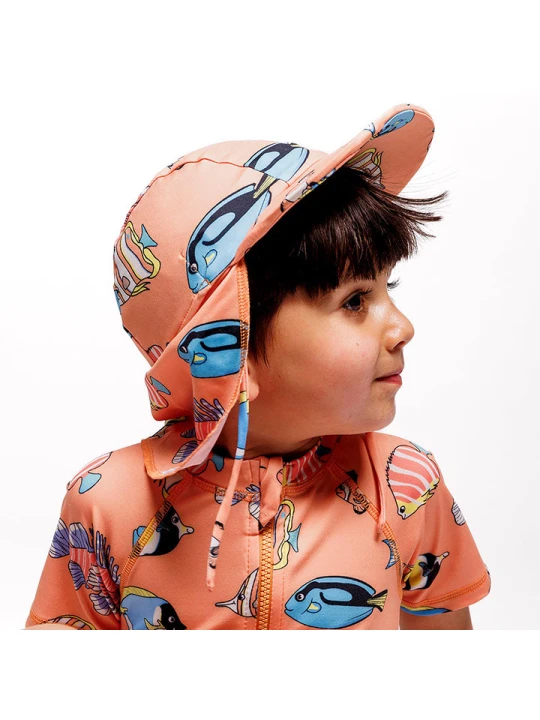 Zdjęcie produktu Småfolk Czapka "Fish" w kolorze pomarańczowym ze wzorem z osłoną karku rozmiar: 50-52 cm