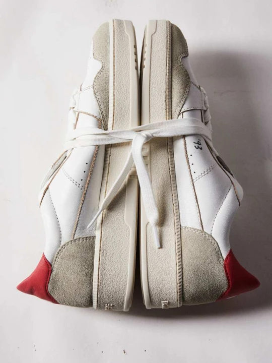 Zdjęcie produktu Sneakers Fly '93 z detalami z zamszu Patrizia Pepe biały