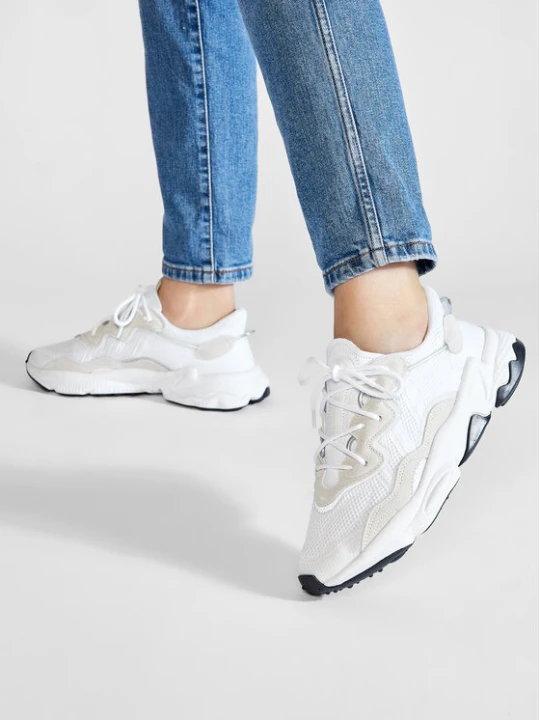 Zdjęcie produktu Sneakersy adidas Ozweego EE6464 Biały