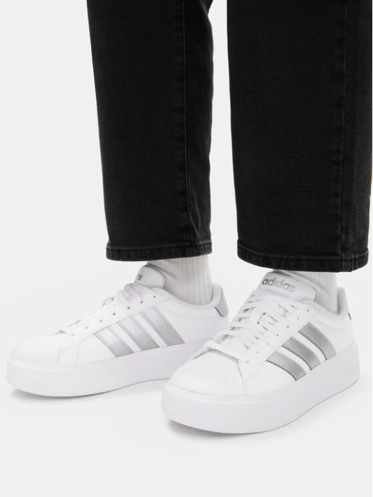 Zdjęcie produktu Sneakersy adidas Streettalk Bold KJ3857 Biały