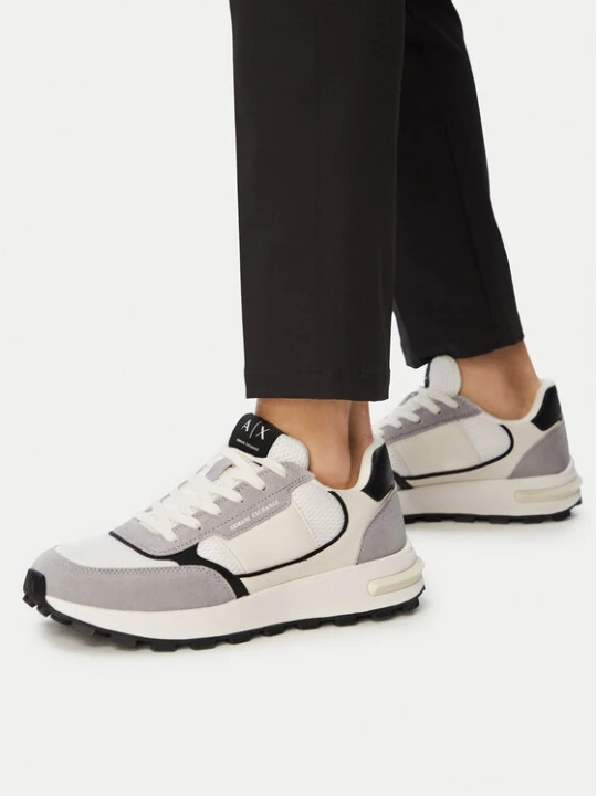 Zdjęcie produktu Sneakersy Armani Exchange XM002197 AF17447 MZ442 Biały