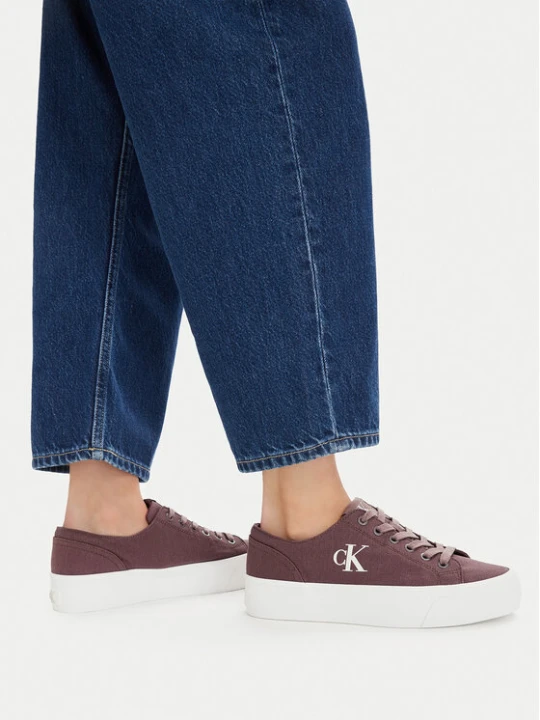 Zdjęcie produktu Sneakersy Calvin Klein Jeans Vulc Flatform Low Canvas Mg YW0YW01763 Bordowy