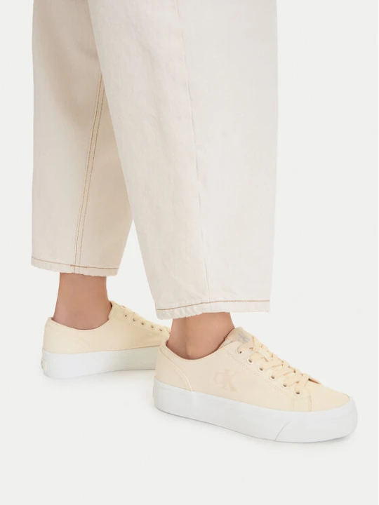 Zdjęcie produktu Sneakersy Calvin Klein Vulc Flatform Low Canvas Mg YW0YW01763 Écru Kremowy