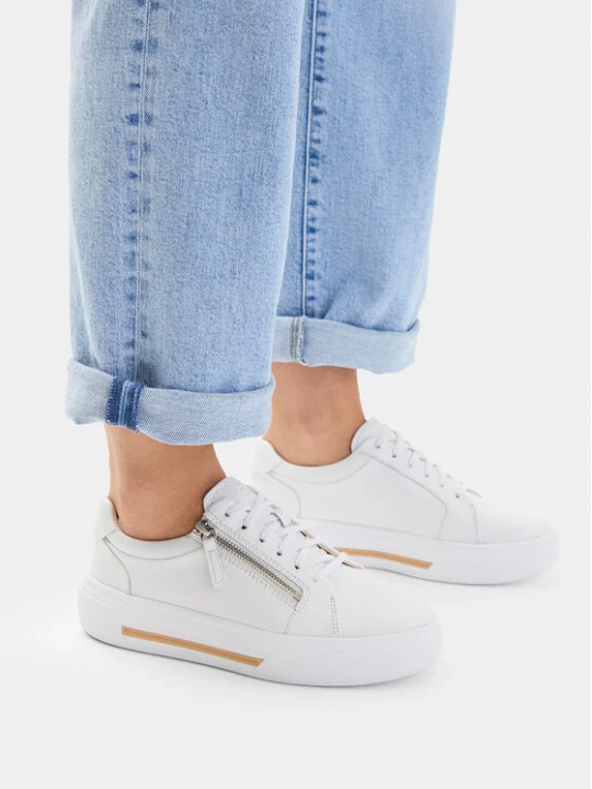 Zdjęcie produktu Sneakersy Clarks Hollyrose Zip 26185917 Biały