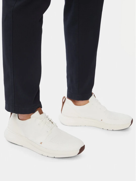 Zdjęcie produktu Sneakersy Clarks Motion Trek MX 26181985 Biały