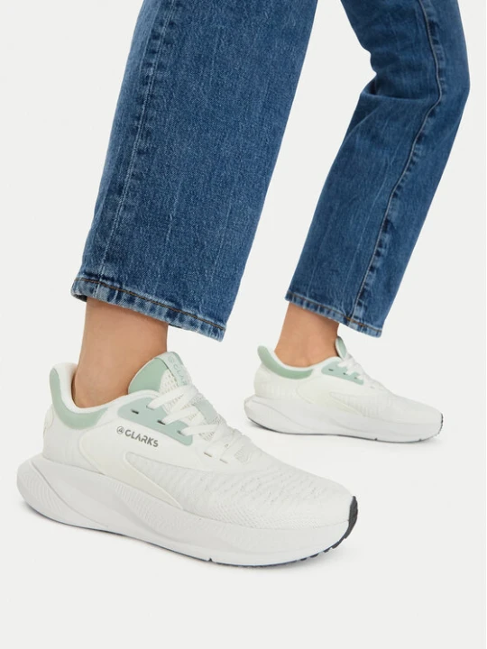 Zdjęcie produktu Sneakersy Clarks Pace Move. 26186459 Biały